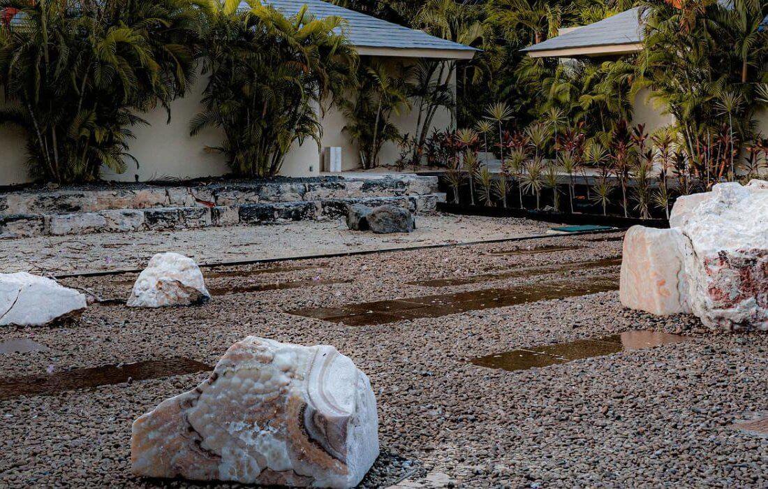 Una fusión de influencias asiáticas y mayas en cada rincón del resort. Blue Diamond Wellness Resort Riviera Maya Una fusión de influencias asiáticas y mayas en cada rincón del resort. Blue Diamond Wellness Resort Riviera Maya