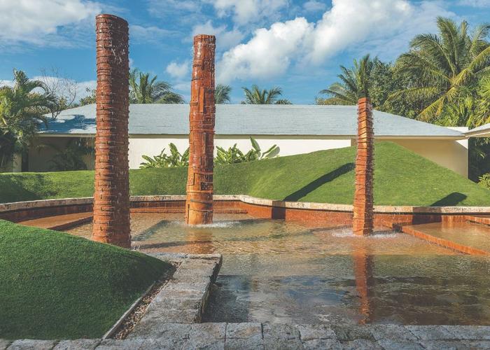 Un lugar donde la calma, el bienestar y la naturaleza se combinan para una experiencia renovadora. Blue Diamond Wellness Resort Riviera Maya Un lugar donde la calma, el bienestar y la naturaleza se combinan para una experiencia renovadora. Blue Diamond Wellness Resort Riviera Maya